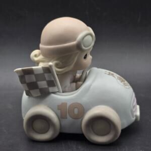 Precious Moments 10 Year Anniversary Car Figurine 1990 Collectors Club